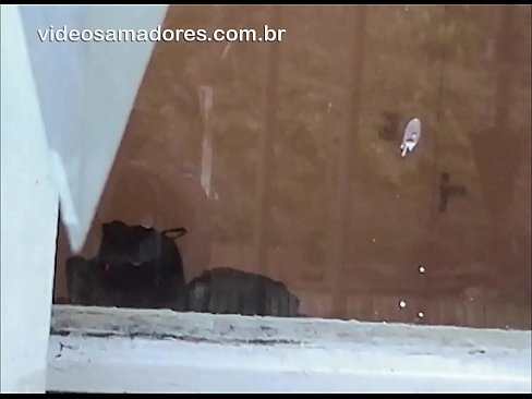 ❤️ Kåt man tittar på sin flickvän med en annan kille, spelar in en knullvideo utan att störa paret. ️ Fucking at us ﹏