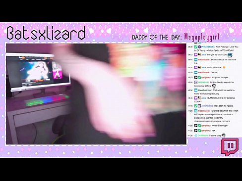 ❤️ GAMER GLÖMDE ATT STÄNGA AV STRÖMMEN OCH SPRUTAR LIVE I SÄNDNING ️ Fucking at us ﹏